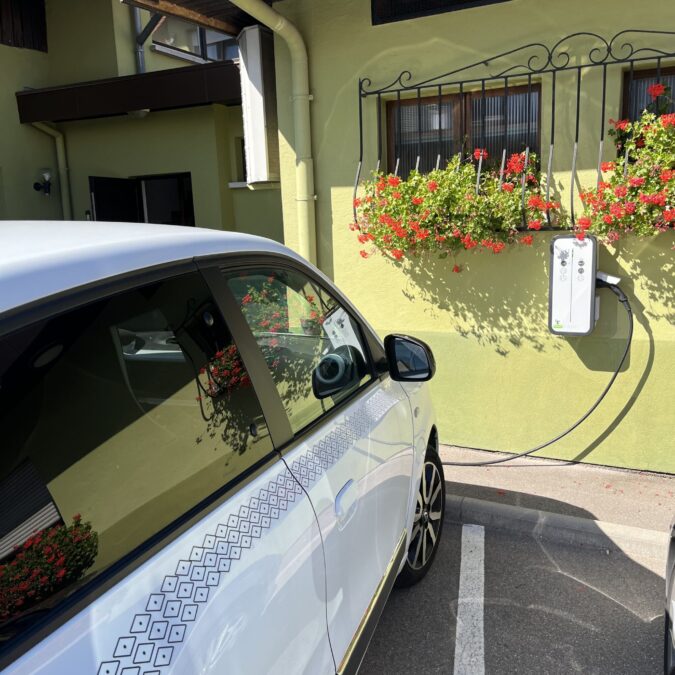 Installation d’une borne de charge HAGER WITTY triphas&eacute; 36kW &agrave; Berrwiller Wittenheim 1