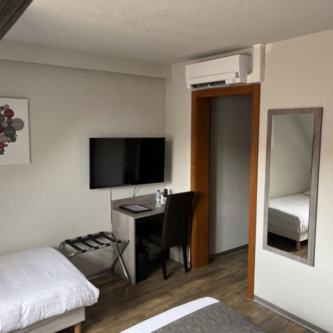 Installation de climatisations MITSUBISHI dans les 14 chambres d’un h&ocirc;tel &agrave; Eguisheim Illzach 3