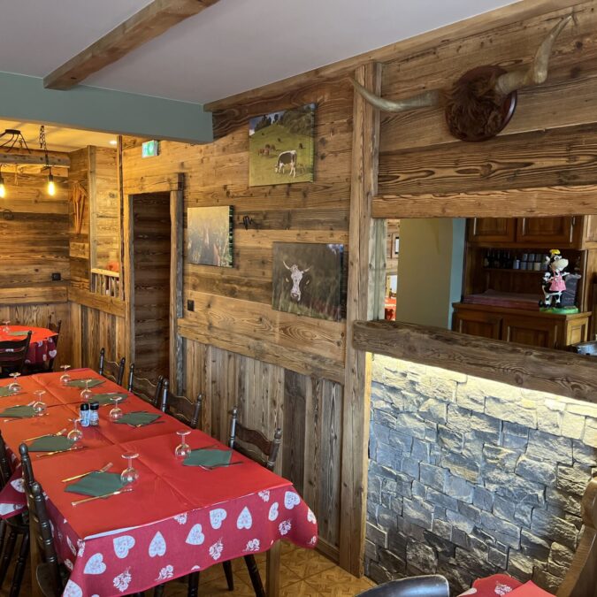 R&eacute;novation d’une salle de restauration dans une Ferme Auberge &agrave; Willer sur Thur Montb&eacute;liard 2